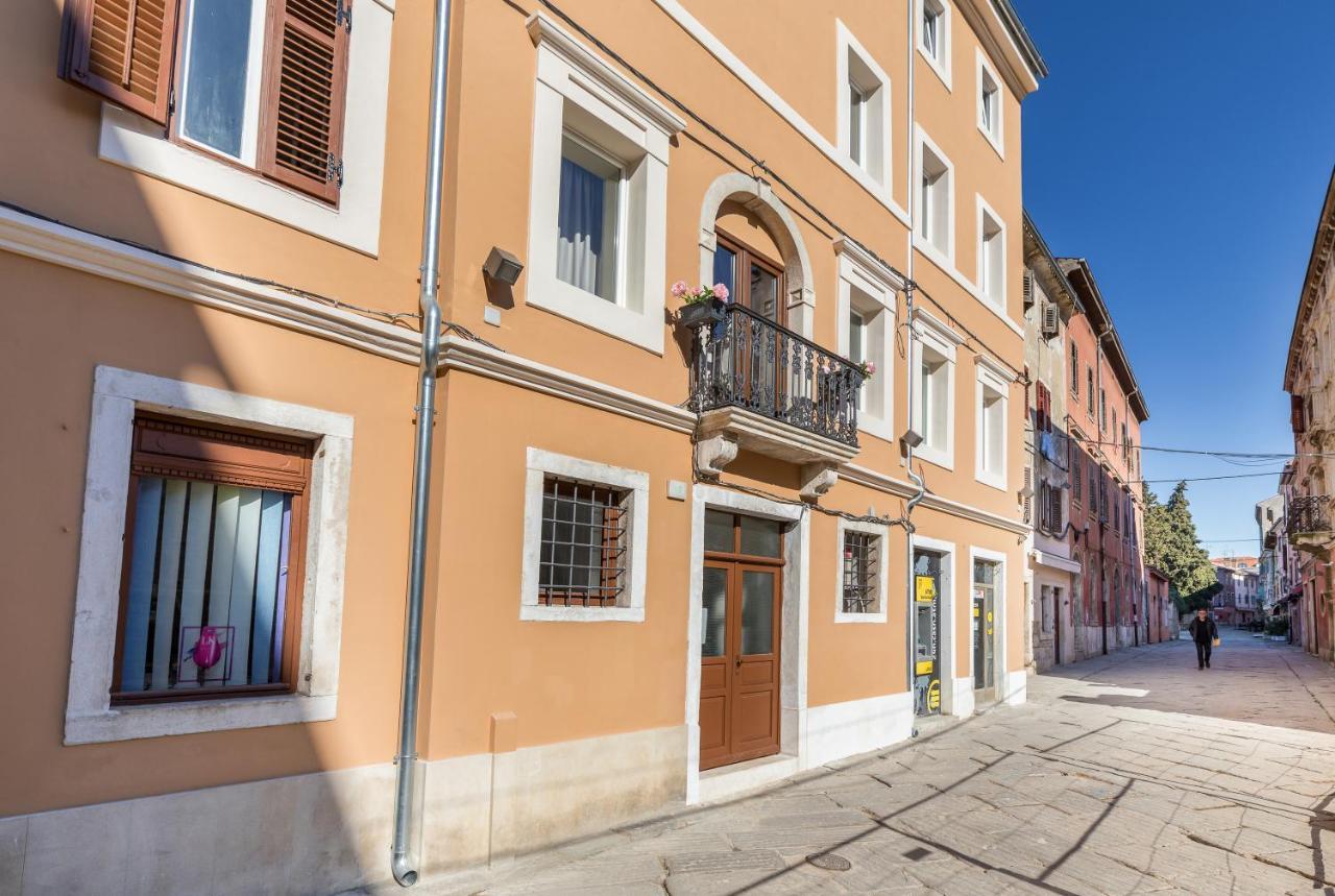 Apartment Melanie Pula Exterior photo